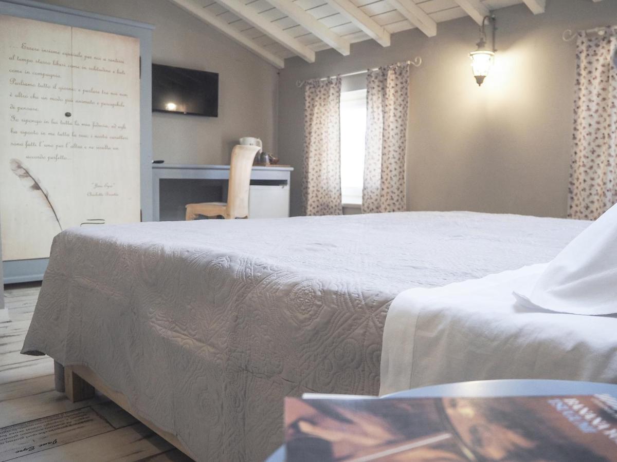 סואבה B&B Antique Maison מראה חיצוני תמונה