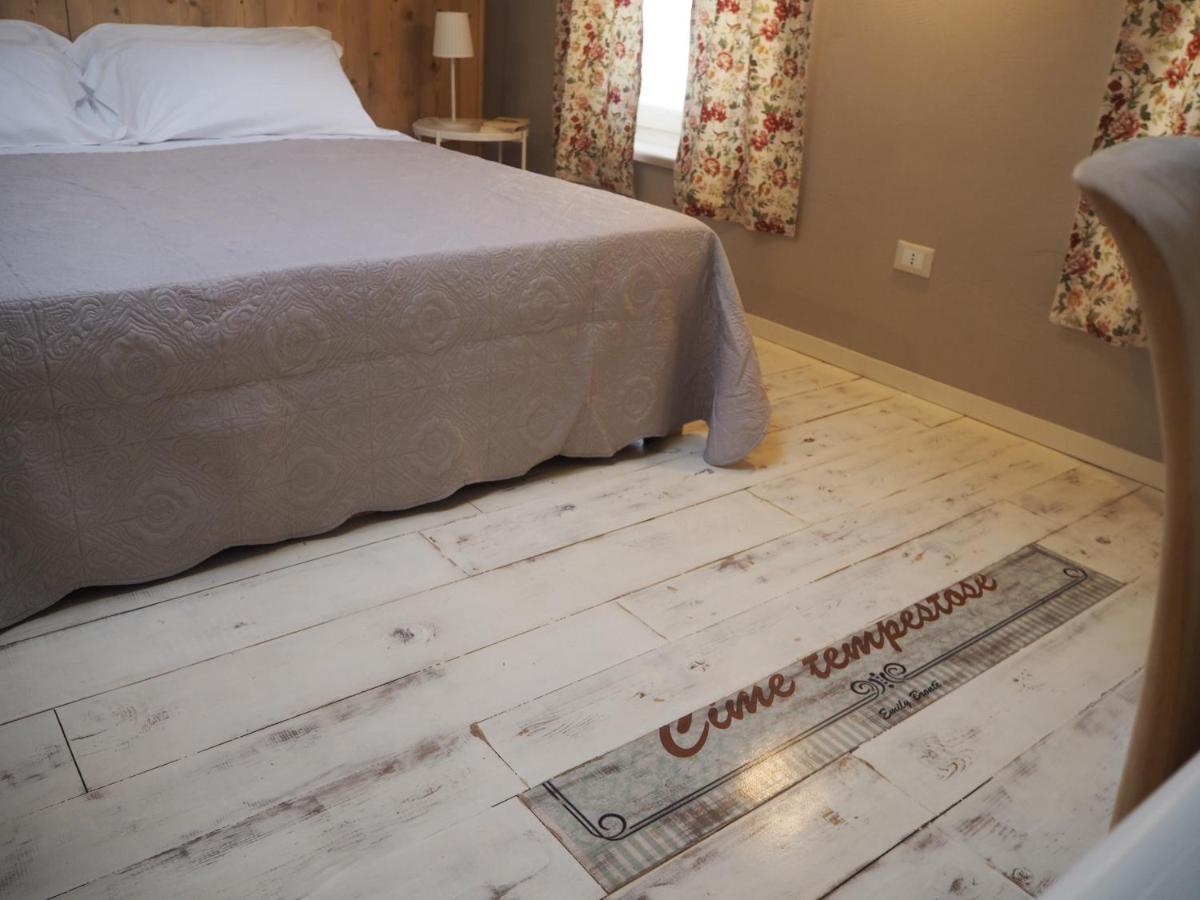 סואבה B&B Antique Maison מראה חיצוני תמונה