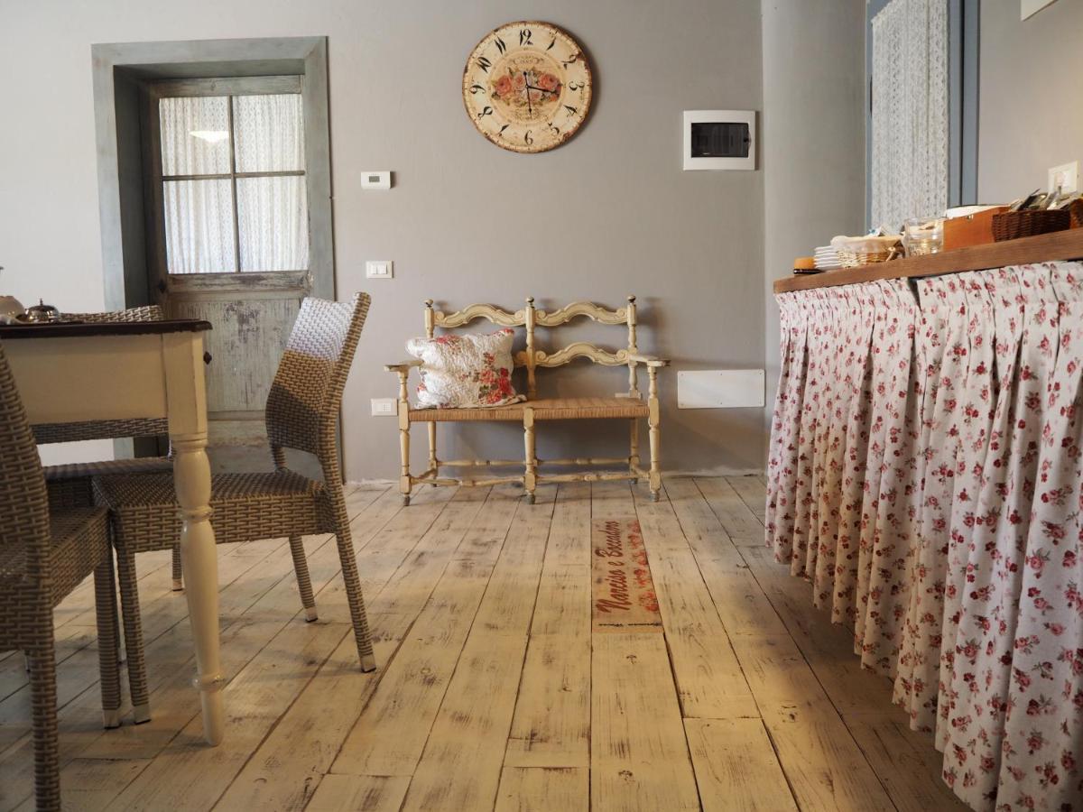 סואבה B&B Antique Maison מראה חיצוני תמונה