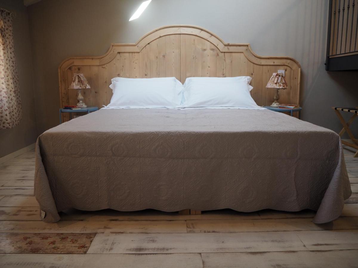סואבה B&B Antique Maison מראה חיצוני תמונה